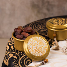 Metal Tins Royal  مجموعة من علب معدن رويال