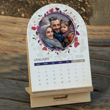 Window Calendar Circular Image - تقويم سنوي نافذة صورة دائرية